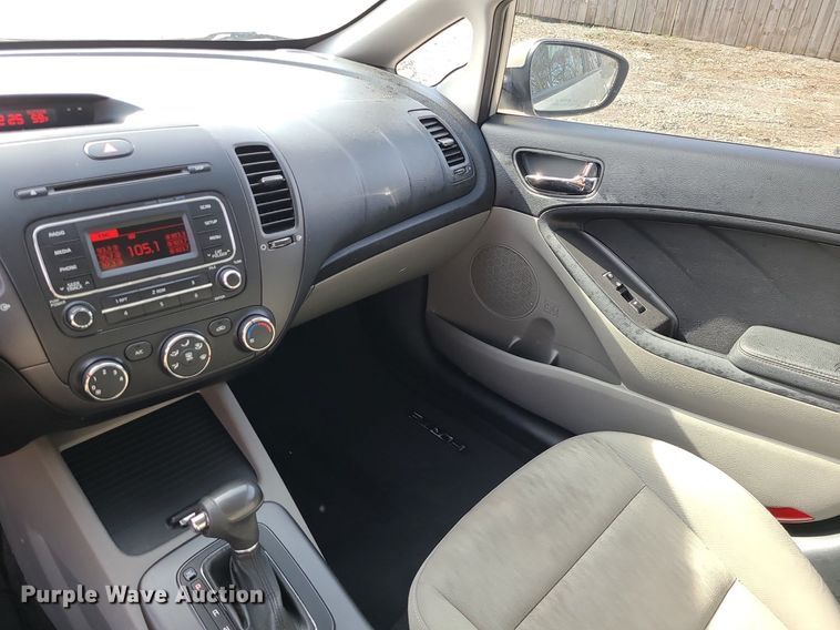 image for item DS7258 2015 Kia Forte 