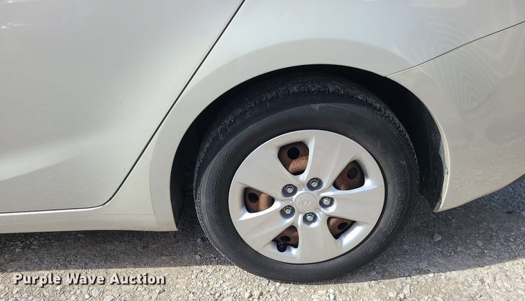 image for item DS7258 2015 Kia Forte 