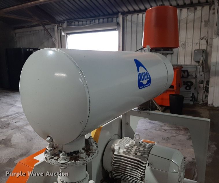 image for item DV9750 2010 Gardner Denver  DuroFlow 4504 air compressor