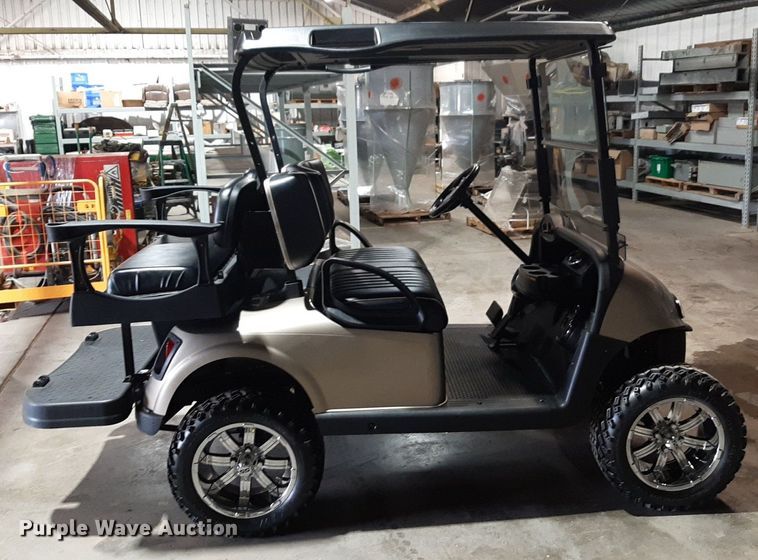 image for item DV9753 EZGO golf cart