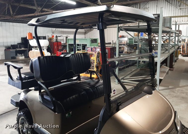 image for item DV9753 EZGO golf cart