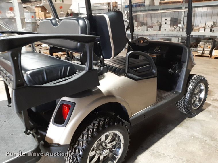image for item DV9753 EZGO golf cart