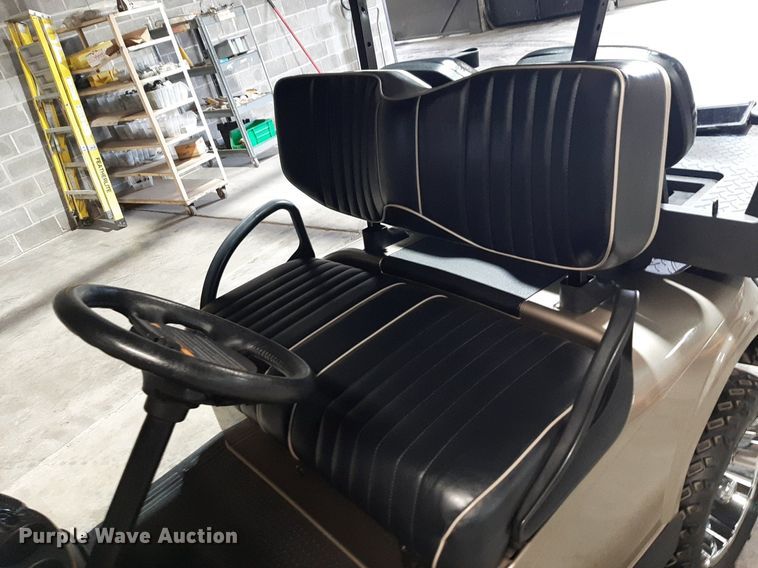 image for item DV9753 EZGO golf cart