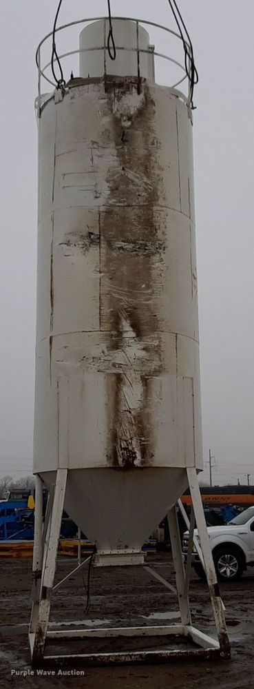 image for item DV9755 2004 Cemen Tech CT250S cement silo