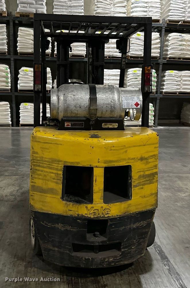 image for item DW2950 Yale GLC060TGNUAE084 forklift