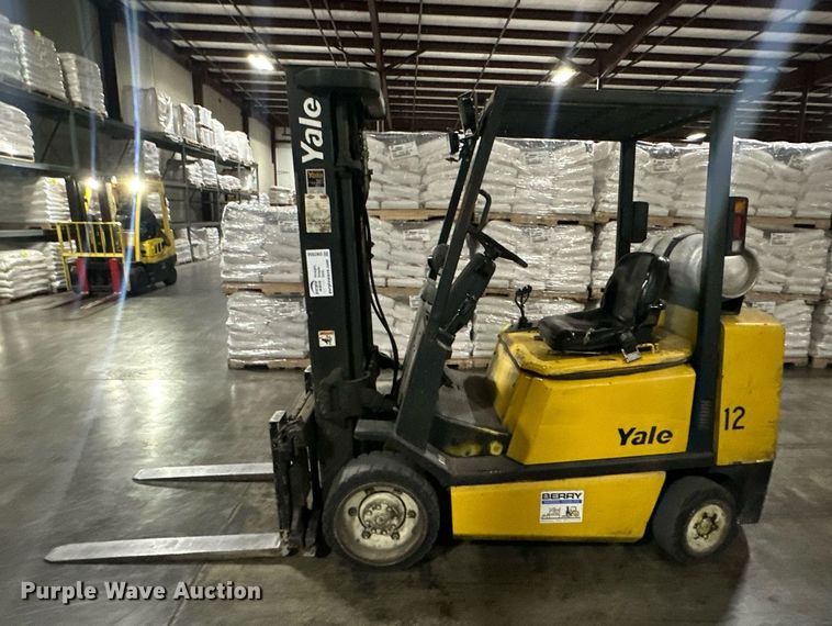image for item DW2950 Yale GLC060TGNUAE084 forklift