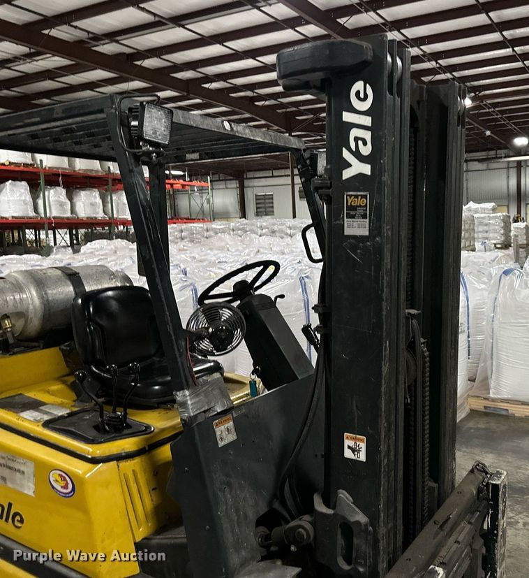 image for item DW2950 Yale GLC060TGNUAE084 forklift