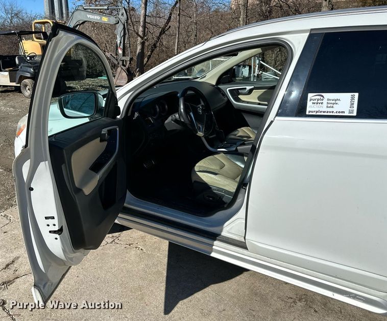 image for item DW2966 2011 Volvo  XC60  SUV