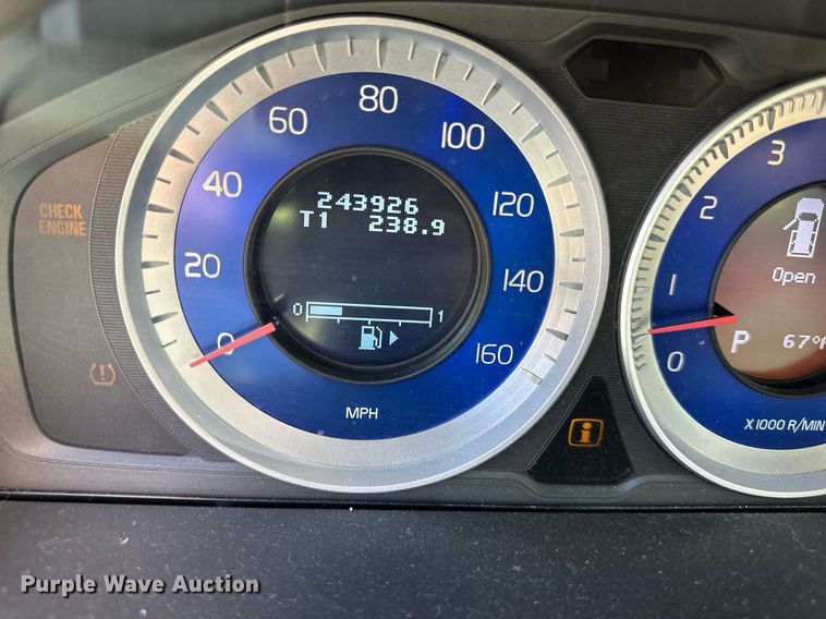 image for item DW2966 2011 Volvo  XC60  SUV