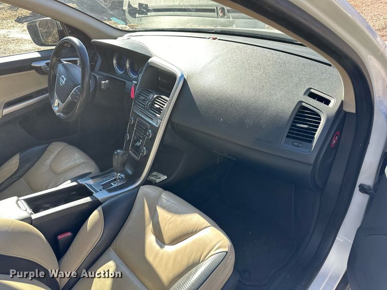 image for item DW2966 2011 Volvo  XC60  SUV