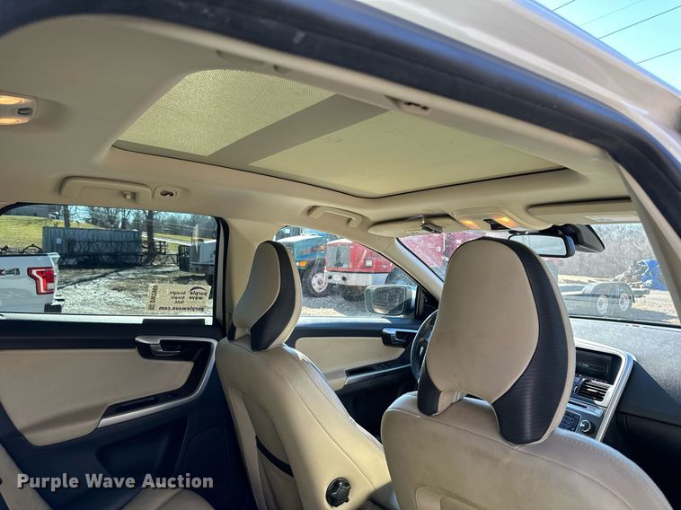 image for item DW2966 2011 Volvo  XC60  SUV