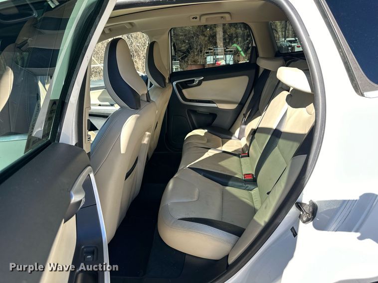 image for item DW2966 2011 Volvo  XC60  SUV