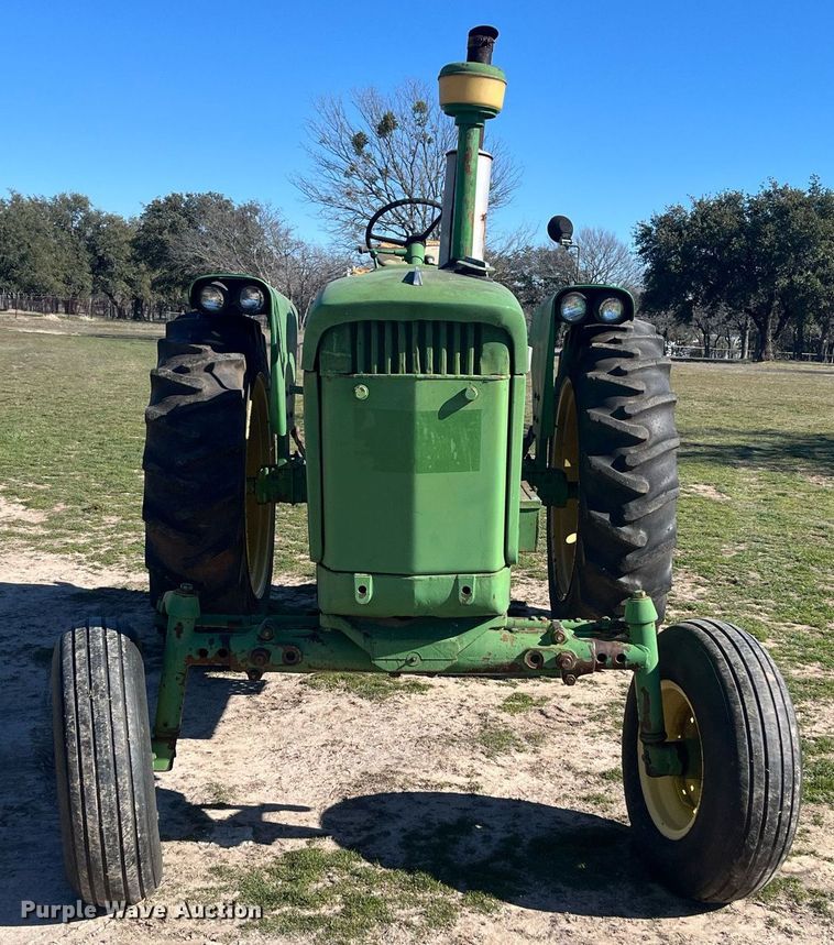 image for item EI0596 1963 John Deere 3010 tractor