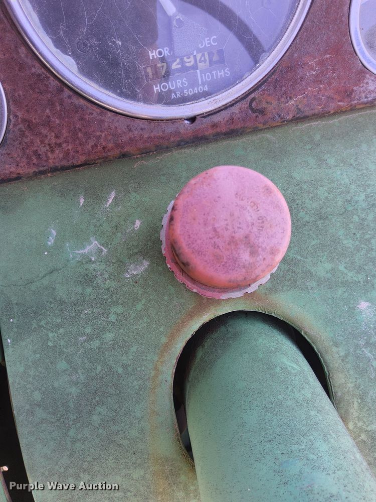 image for item EI0596 1963 John Deere 3010 tractor