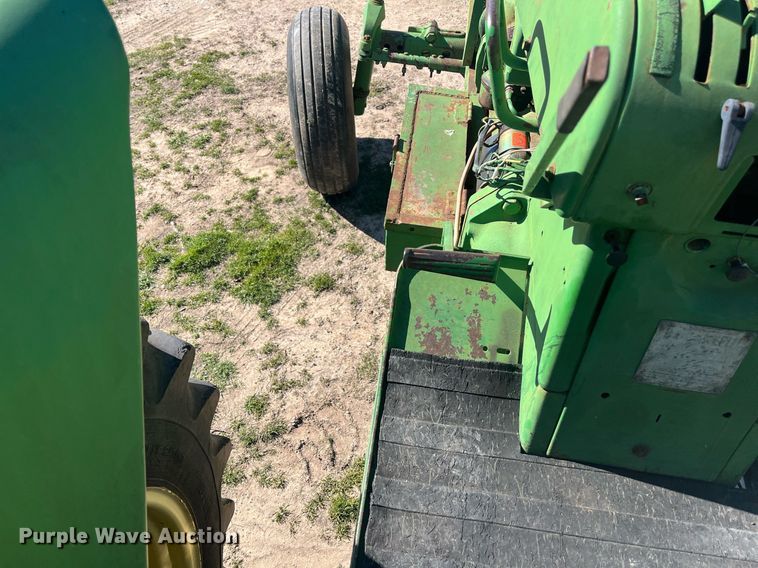 image for item EI0596 1963 John Deere 3010 tractor