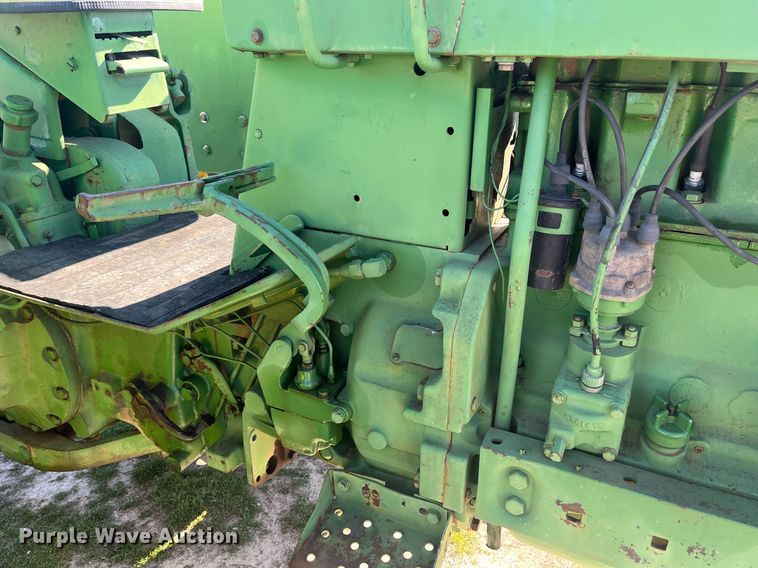 image for item EI0596 1963 John Deere 3010 tractor