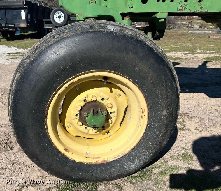 image for item EI0596 1963 John Deere 3010 tractor