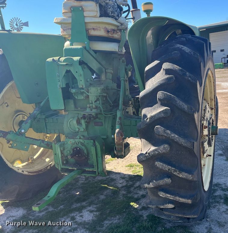 image for item EI0596 1963 John Deere 3010 tractor