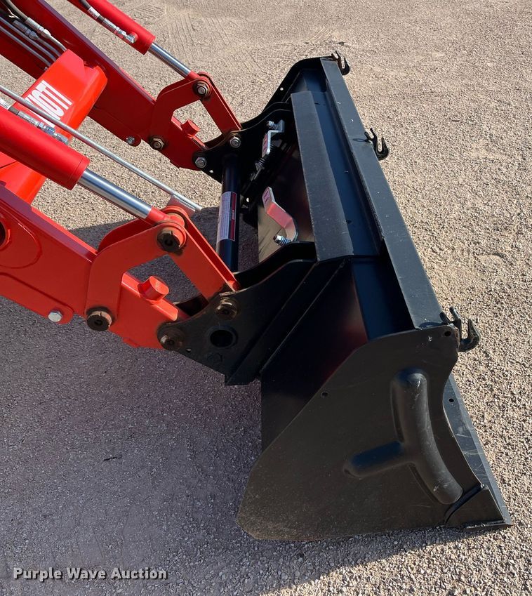 image for item EI0608 Kioti DK4210SE MFWD tractor