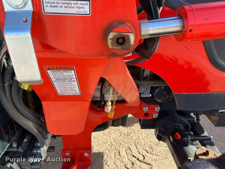 image for item EI0608 Kioti DK4210SE MFWD tractor