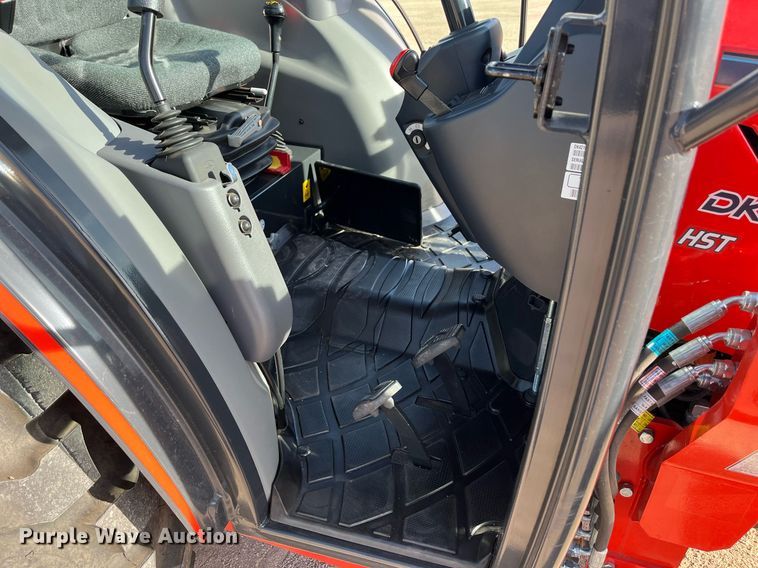 image for item EI0608 Kioti DK4210SE MFWD tractor