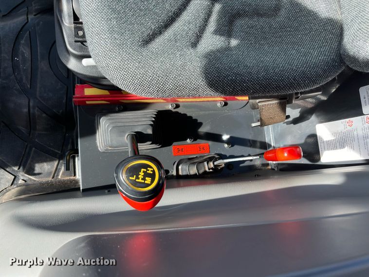 image for item EI0608 Kioti DK4210SE MFWD tractor