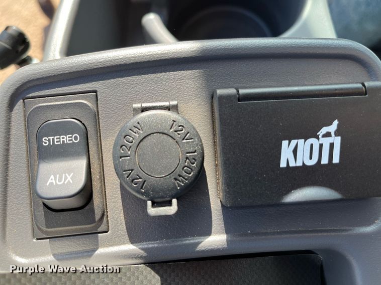 image for item EI0608 Kioti DK4210SE MFWD tractor