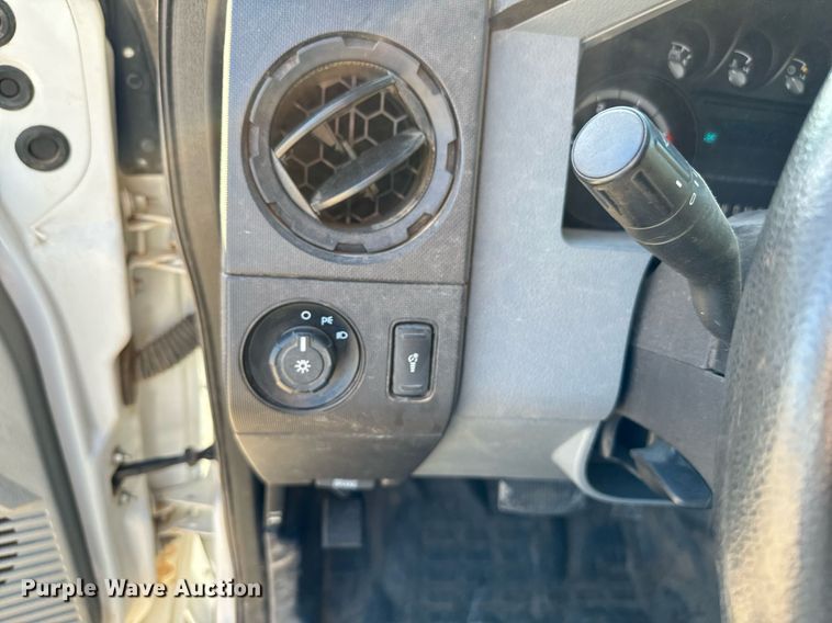 image for item EJ0179 2015 Ford F550 SuperCab utility / service truck