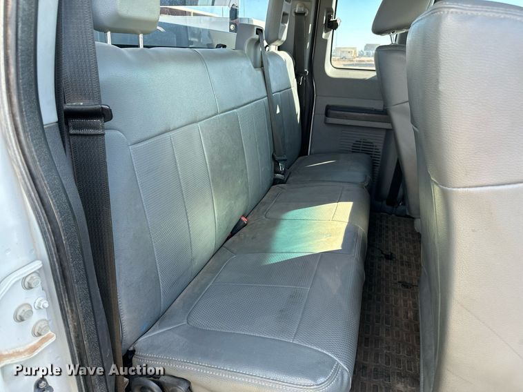 image for item EJ0179 2015 Ford F550 SuperCab utility / service truck