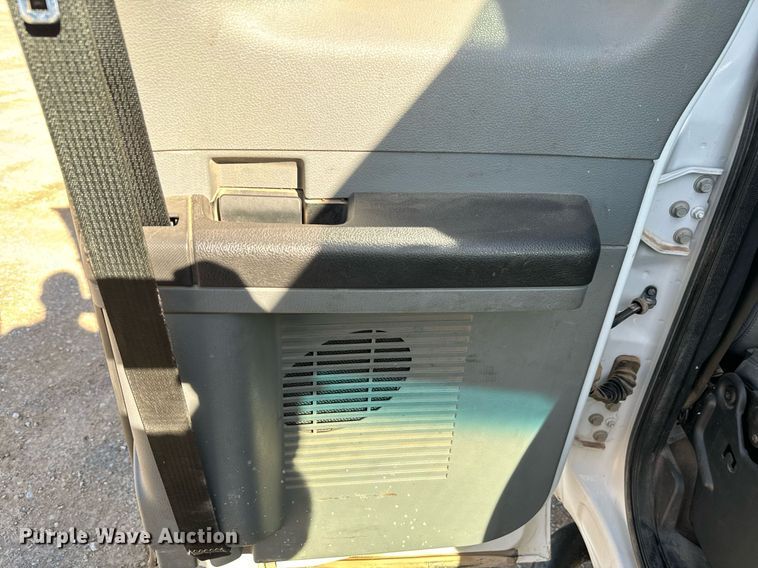 image for item EJ0179 2015 Ford F550 SuperCab utility / service truck