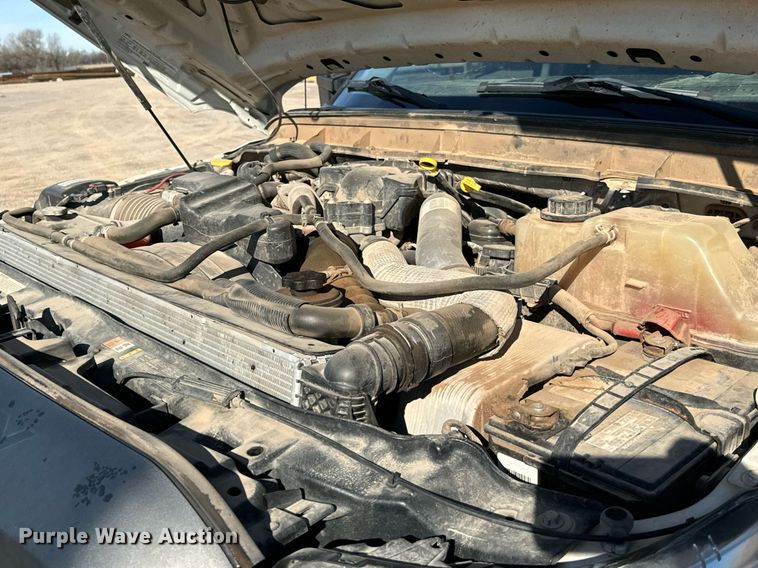 image for item EJ0179 2015 Ford F550 SuperCab utility / service truck