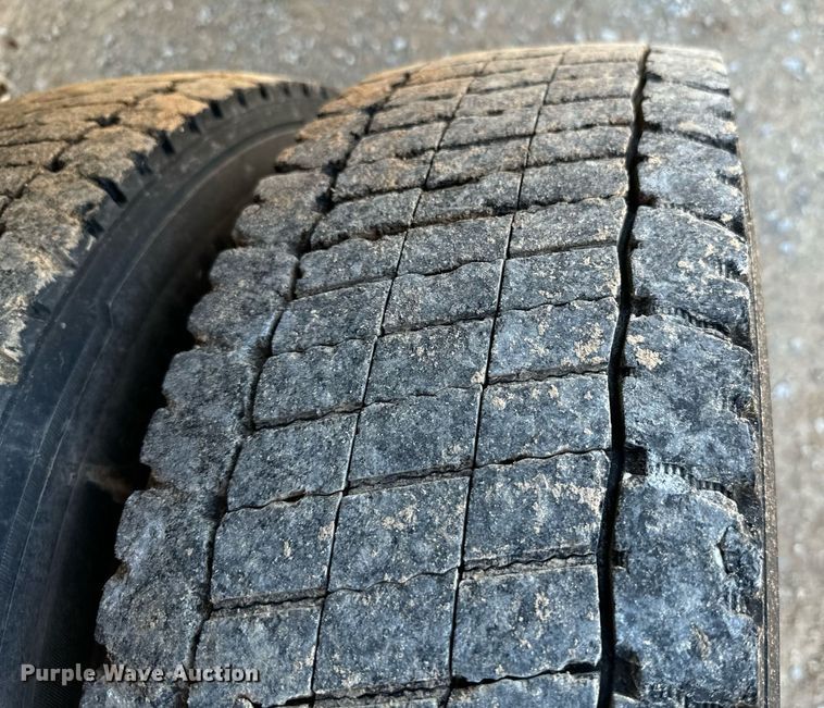 image for item EJ0179 2015 Ford F550 SuperCab utility / service truck