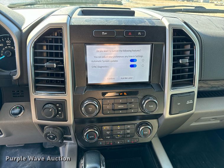 image for item EJ0180 2019 Ford F150  SuperCrew pickup truck