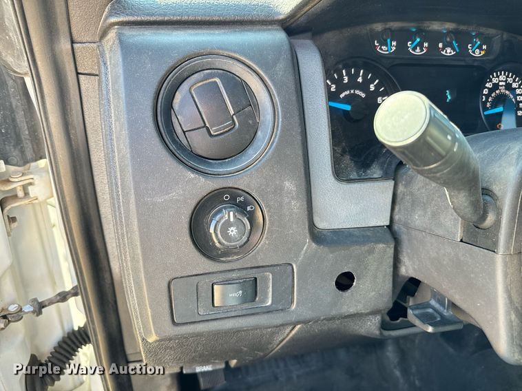 image for item EJ0181 2013 Ford F150 SuperCab pickup truck