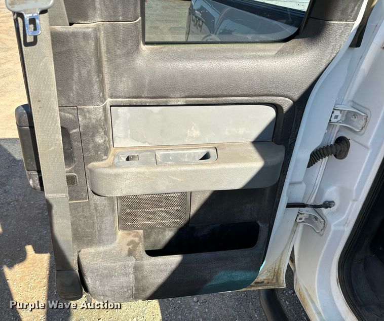 image for item EJ0181 2013 Ford F150 SuperCab pickup truck