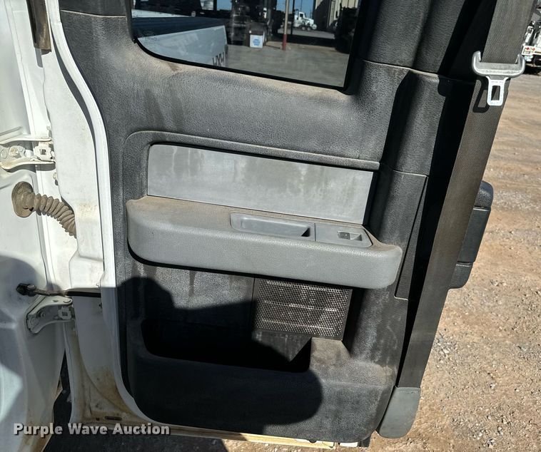 image for item EJ0181 2013 Ford F150 SuperCab pickup truck