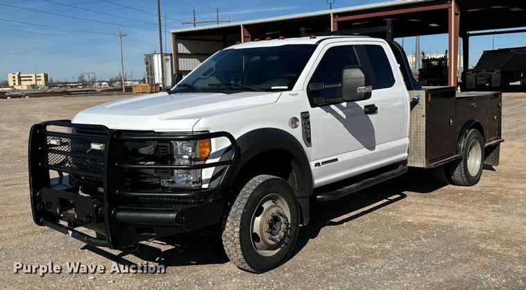 image for item EJ0182 2017 Ford F550 Super Duty XL SuperCab utility / service truck