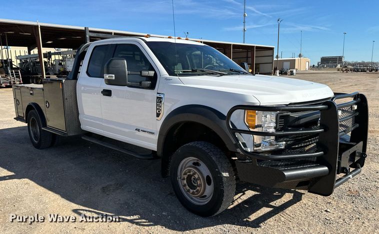 image for item EJ0182 2017 Ford F550 Super Duty XL SuperCab utility / service truck