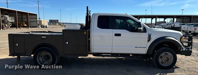 image for item EJ0182 2017 Ford F550 Super Duty XL SuperCab utility / service truck