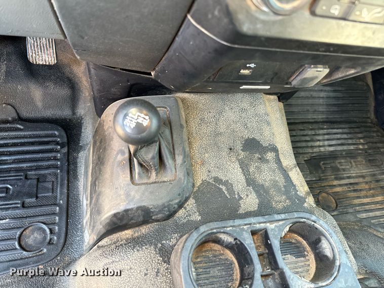 image for item EJ0182 2017 Ford F550 Super Duty XL SuperCab utility / service truck