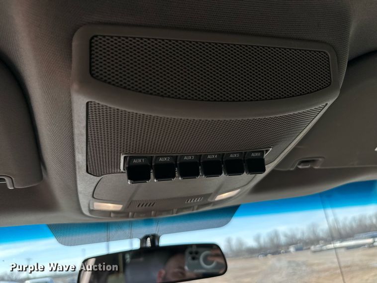 image for item EJ0182 2017 Ford F550 Super Duty XL SuperCab utility / service truck