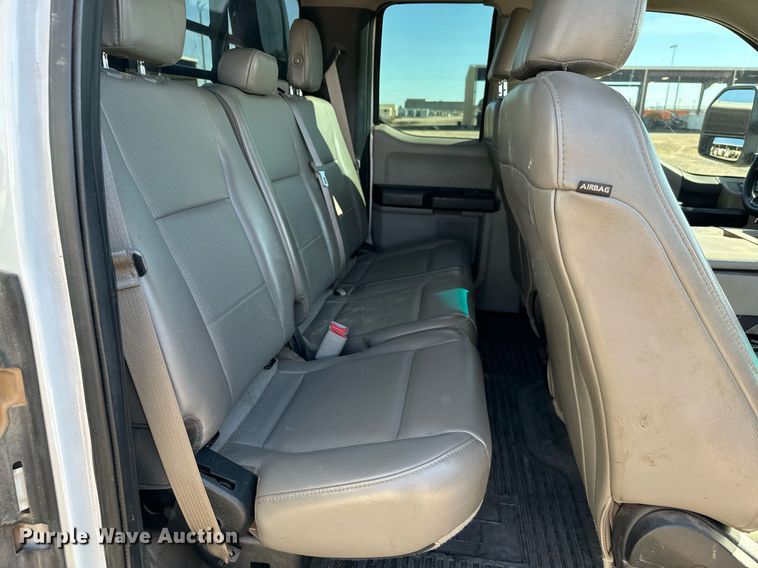 image for item EJ0182 2017 Ford F550 Super Duty XL SuperCab utility / service truck