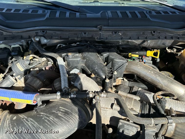 image for item EJ0182 2017 Ford F550 Super Duty XL SuperCab utility / service truck