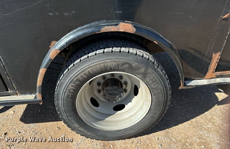 image for item EJ0182 2017 Ford F550 Super Duty XL SuperCab utility / service truck