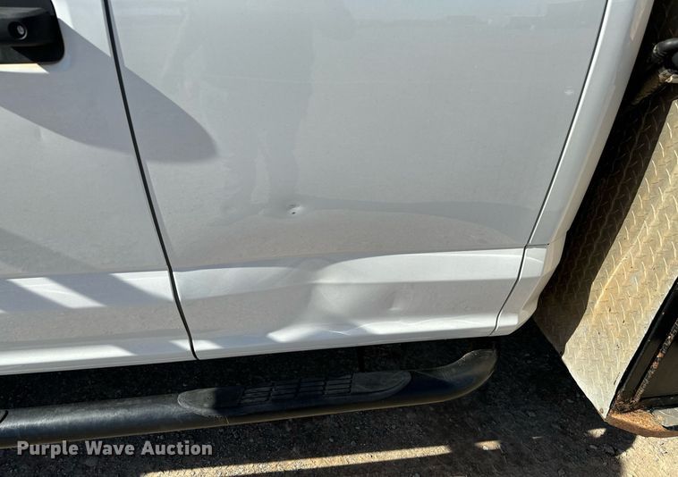 image for item EJ0186 2017 Ford F550 Super Duty SuperCab utility / service truck