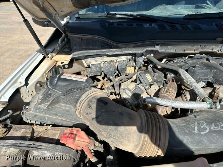 image for item EJ0186 2017 Ford F550 Super Duty SuperCab utility / service truck