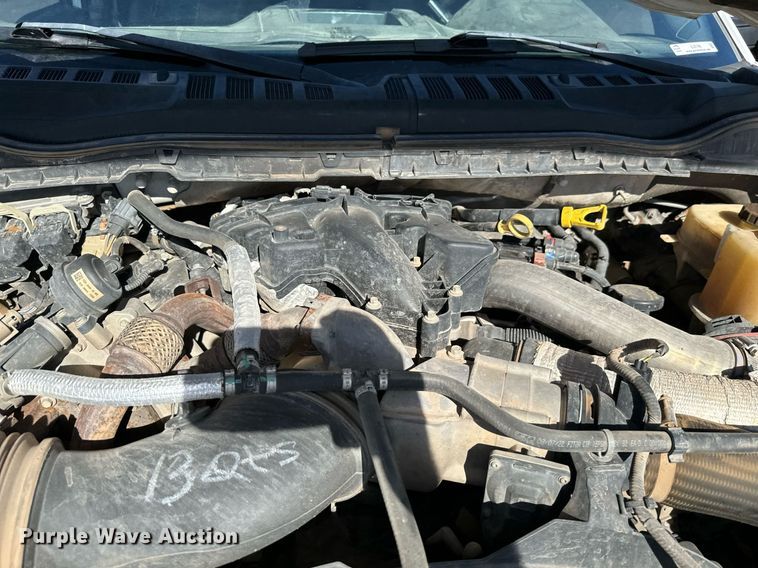 image for item EJ0186 2017 Ford F550 Super Duty SuperCab utility / service truck