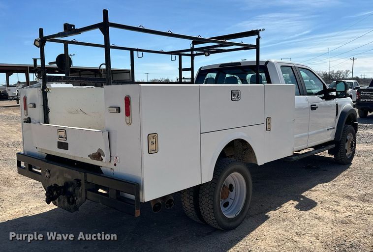 image for item EJ0187 2018 Ford F550 Super Duty SuperCab utility / service truck