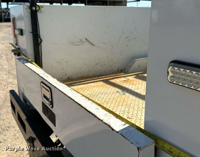 image for item EJ0187 2018 Ford F550 Super Duty SuperCab utility / service truck