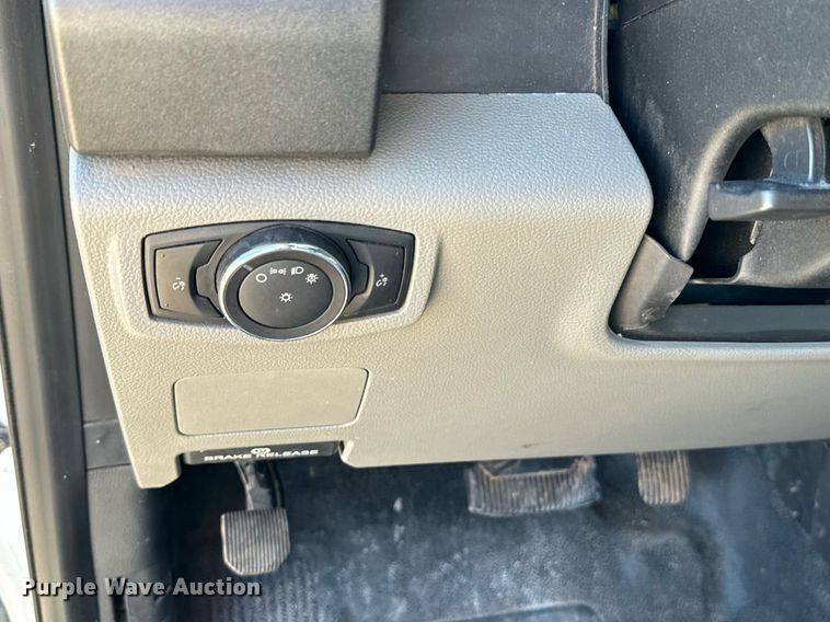 image for item EJ0187 2018 Ford F550 Super Duty SuperCab utility / service truck